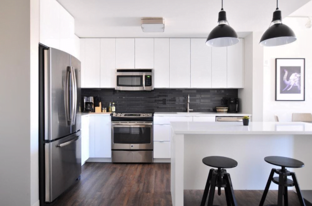 fancy black and white modern kitchen