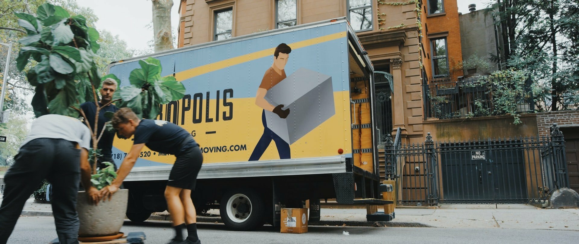 movers offloading a moving truck